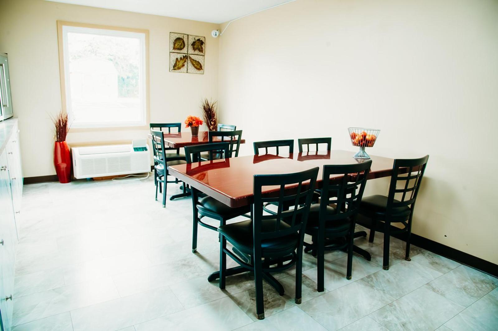 Country Garden & Suites Бентон Екстер'єр фото